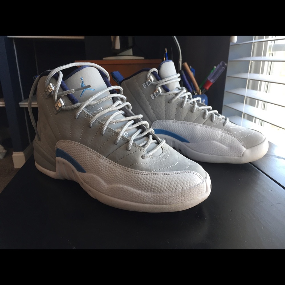 2016 Air Jordan 12 LIKE NEW (UNC Blue/ Wolf Grey)